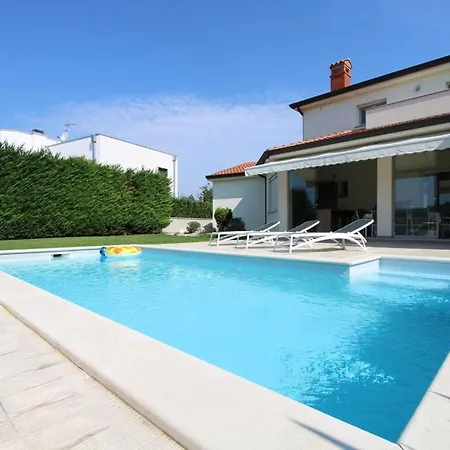 Alex Exclusive With Pool Poreč